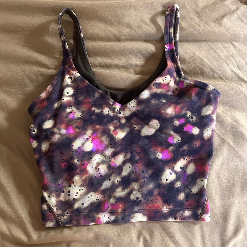 Lululemon crop top